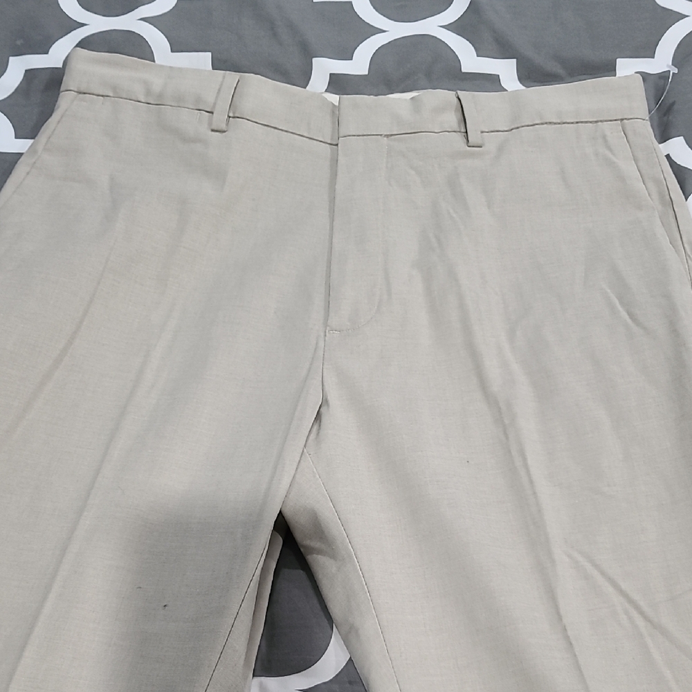 NWT Banana Republic Tan Slim Fit  Chinos with Flat Front Design  Sz:33x30